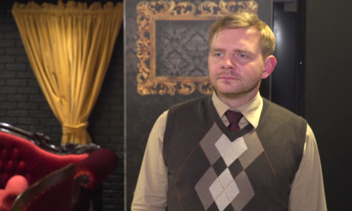 Rafał Zawierucha: Artyści najczęściej pracują w kilku miejscach jednocześnie. To nie jest tak, że rezerwujemy trzy miesiące na film i możemy godnie żyć