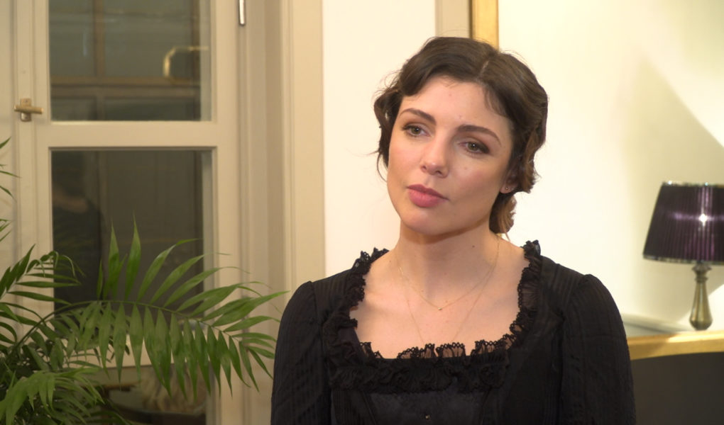 Podczas 60-lecia Warszawskiej Opery Kameralnej odbył się operowy pokaz mody. Kostiumy zaprezentowały aktorki młodego pokolenia