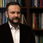 Patriotyzm konsumencki Polaków może być kołem ratunkowym dla gospodarki. Ponad połowa jest skłonna zapłacić więcej za krajowe produkty