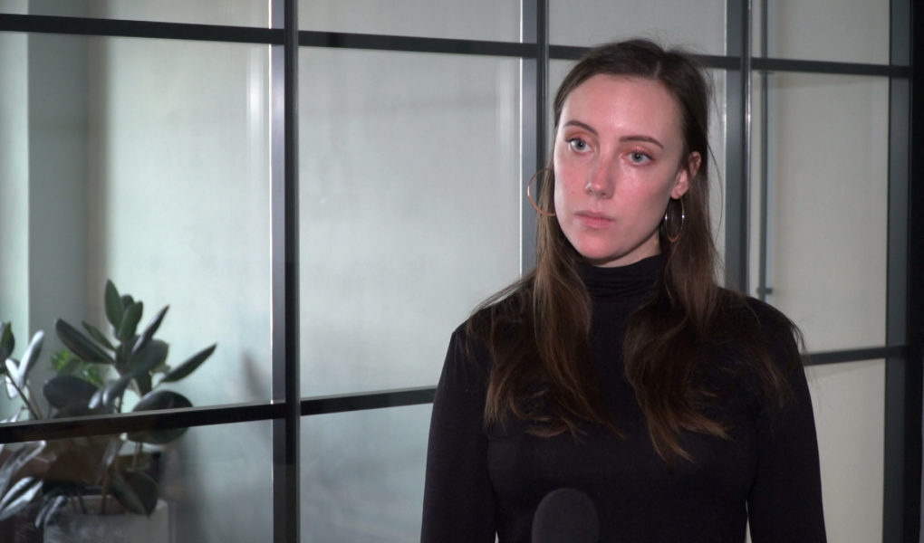 Ponad 70 proc. artystów teatralnych pracuje online. Mimo to wielu z nich ze względu na trudną sytuację rozważa zmianę zawodu