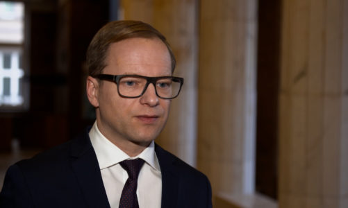 Maciej Stuhr: W drugim sezonie „Szadzi” pojawi się niezwykle ważna kobieta dla mojego bohatera. To będzie bardzo mocny punkt tej historii