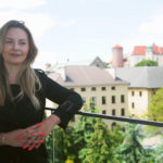 Nieruchomości premium zyskały dzięki pandemii. Nabywcy szukają atrakcyjnych lokalizacji, większych metraży i dostępu do tarasu lub ogródka