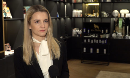 Z powodu pandemii psy i ich właściciele są ze sobą właściwie nieustannie. Niektóre zwierzęta mają lęki separacyjne, gdy nagle zostają same