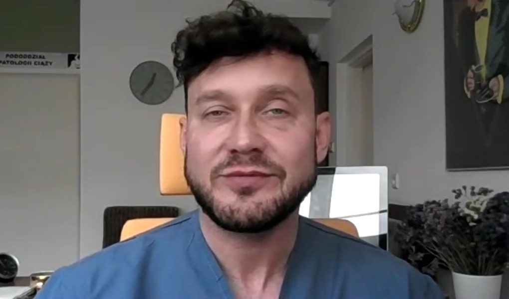 Kobiety w ciąży powinny się szczepić przeciwko COVID-19. Dla ciężarnych zalecane są szczepionki oparte na technologii mRNA