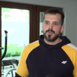 Piotr Ostrowski (trener personalny): Treningi online z Ewą Chodakowską i Anną Lewandowską zachęciły Polaków do ćwiczeń. Nie uwzględniają one jednak problemów ćwiczących