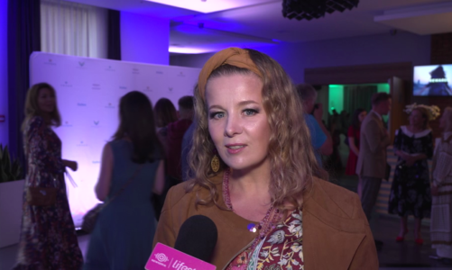 Anna Powierza: W te wakacje pierwszy raz pływałam w Bałtyku. Nasze polskie parawany są dużo lepsze niż jakieś adriatyckie luksusy