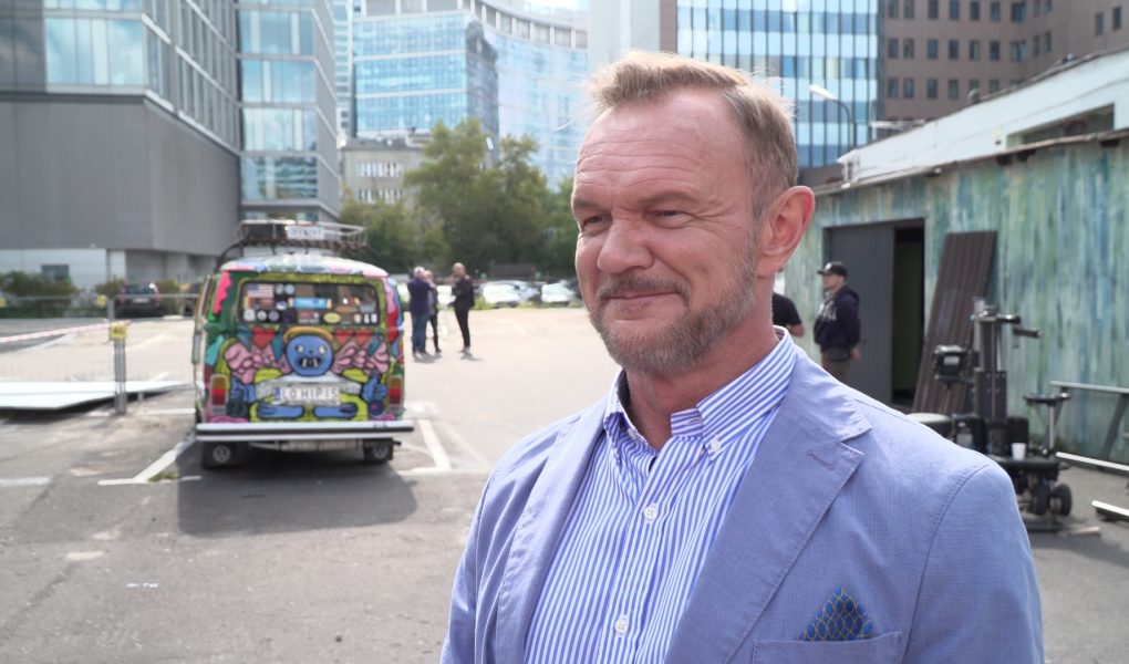 Cezary Pazura: Jak się tworzy jakiś kultowy film, to nie ma obowiązku, żeby grał w nim Pazura. Ale udało mi się w kilku takich filmach zagrać