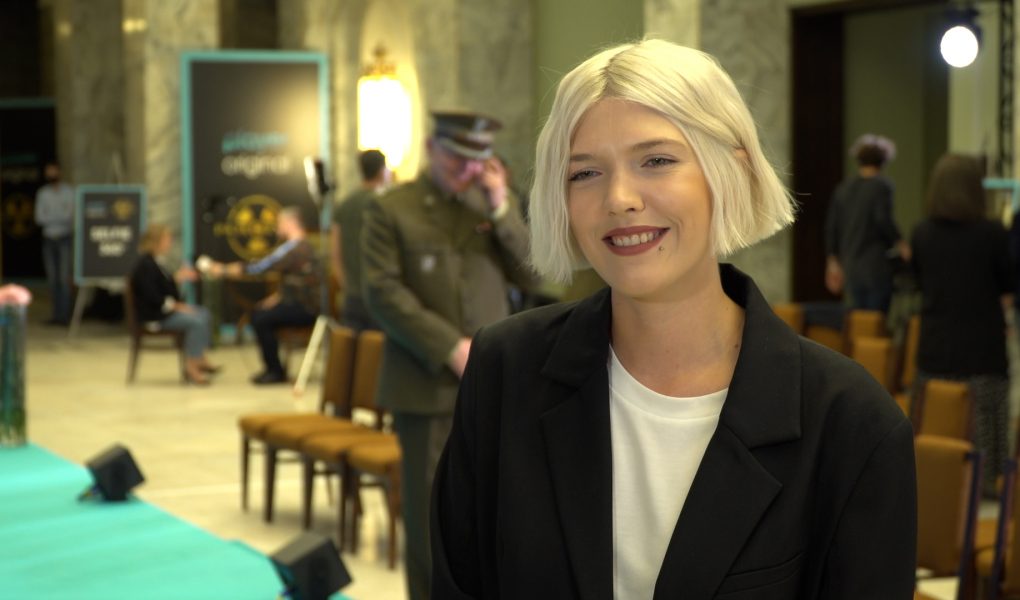 Daria Zawiałow nagrała cover przeboju Haliny Frąckowiak „Serca gwiazd”. „Praca nad coverem jest trudniejsza niż nad swoim autorskim utworem”