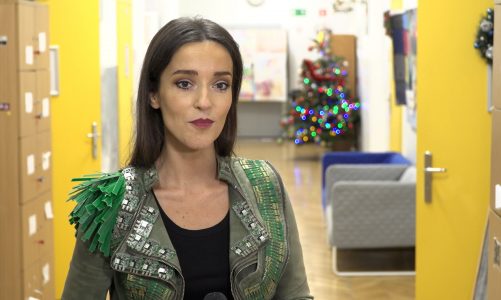 W modzie coraz silniejszy trend eko. W tym sezonie trendem jest założenie sukienki sylwestrowej z poprzedniego roku