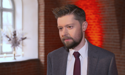 Remigiusz Mróz: Przy ekranizacji moich powieści nigdy nie wywieram na twórcach żadnej presji dotyczącej fabuły czy obsady. Czasem podrzucam tylko jakieś luźne myśli