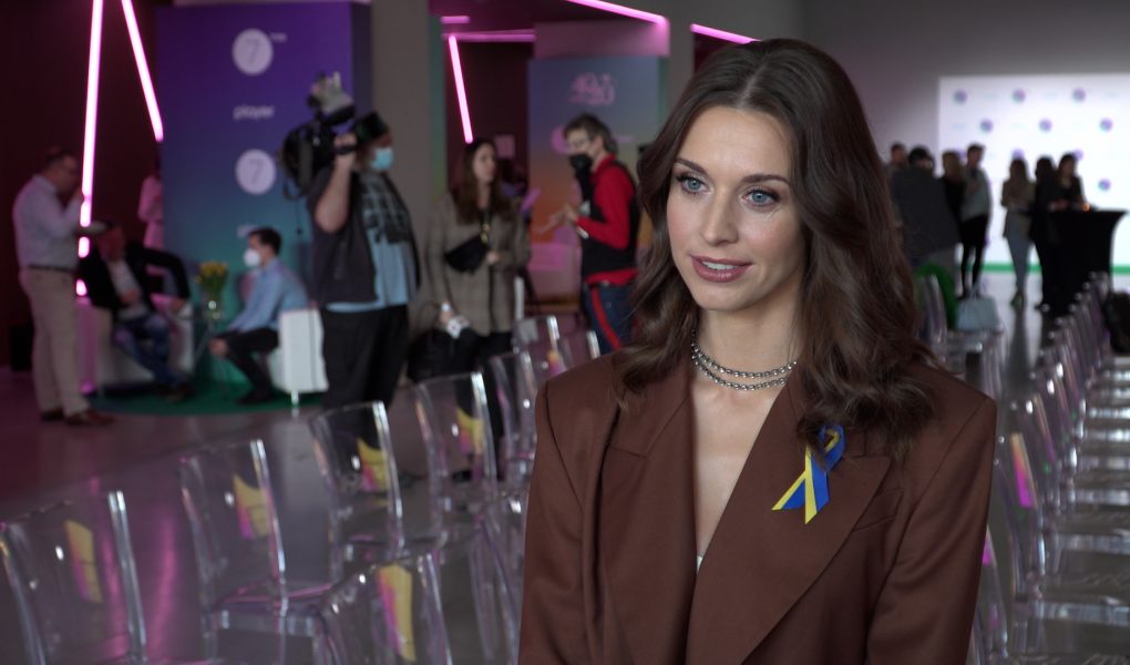 Julia Kamińska: Nie mam poczucia, że jako detektyw w „Mask Singer” jestem sztuczna. Zachwyca mnie poziom abstrakcji, który udaje się osiągnąć w tym programie