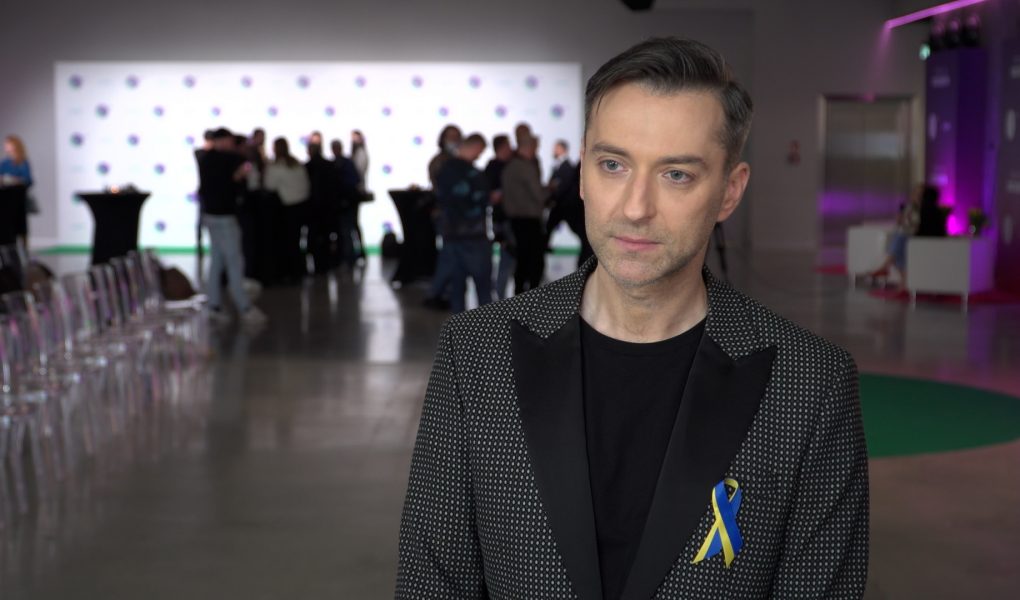 Filip Bobek: „BrzydUla” totalnie wywróciła do góry nogami moje życie zawodowe. Mam mieszane uczucia, myśląc o finale