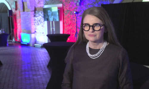 Irena Kamińska-Radomska: Polki są coraz bardziej eleganckie, bo chętnie stawiają na klasykę. Już minęły te czasy, kiedy obwieszały się nie wiadomo czym