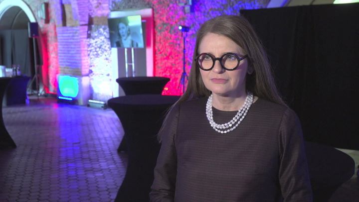 Irena Kamińska-Radomska: Polki są coraz bardziej eleganckie, bo chętnie stawiają na klasykę. Już minęły te czasy, kiedy obwieszały się nie wiadomo czym