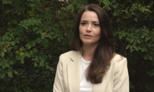 Aż 65 proc. Polaków ogranicza konsumpcjonizm ze względu na drożyznę w sklepach. Tylko co szósta osoba robi to z pobudek ekologicznych