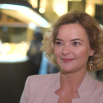 Monika Richardson: Kocham dobre materiały jak wełnę czy jedwab. Kolory muszą być jednolite, jak najmniej łączek, kwiatków, kwadracików