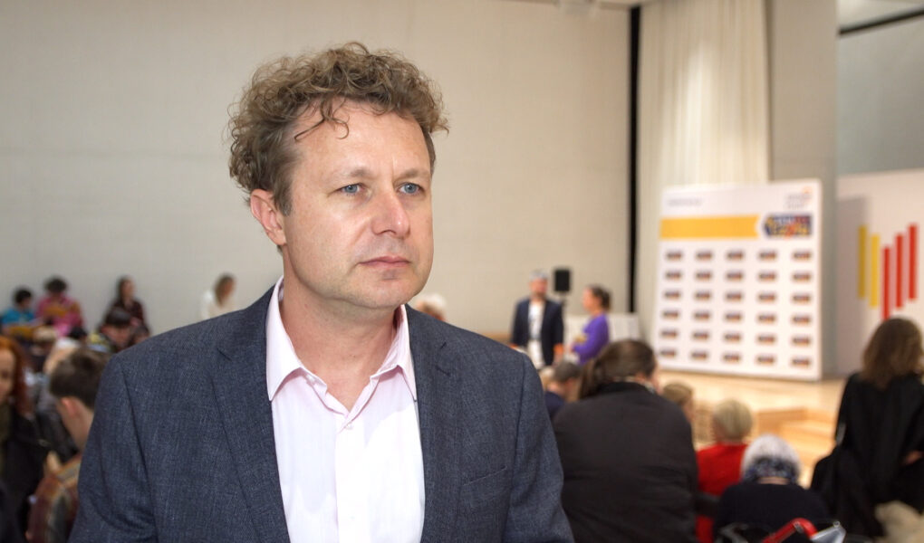 Maciej Pertkiewicz: Kasia Dowbor na planie programu interesowała się remontami i była dociekliwa. Niczego nie udawała tylko na potrzeby zdjęć