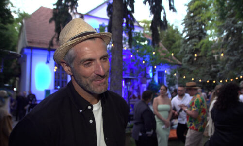 Maciej Dowbor: Mamy dom w Hiszpanii i tam odpoczywamy, ale na co dzień mieszkamy w Polsce. Tu pracujemy, płacimy podatki, a nasze córki chodzą do szkoły